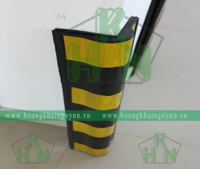 Thanh ốp cột phản quang bằng cao su